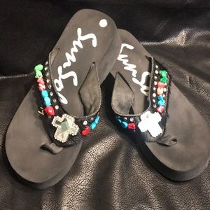 🌻3 for $25🌻 Bling flip flops